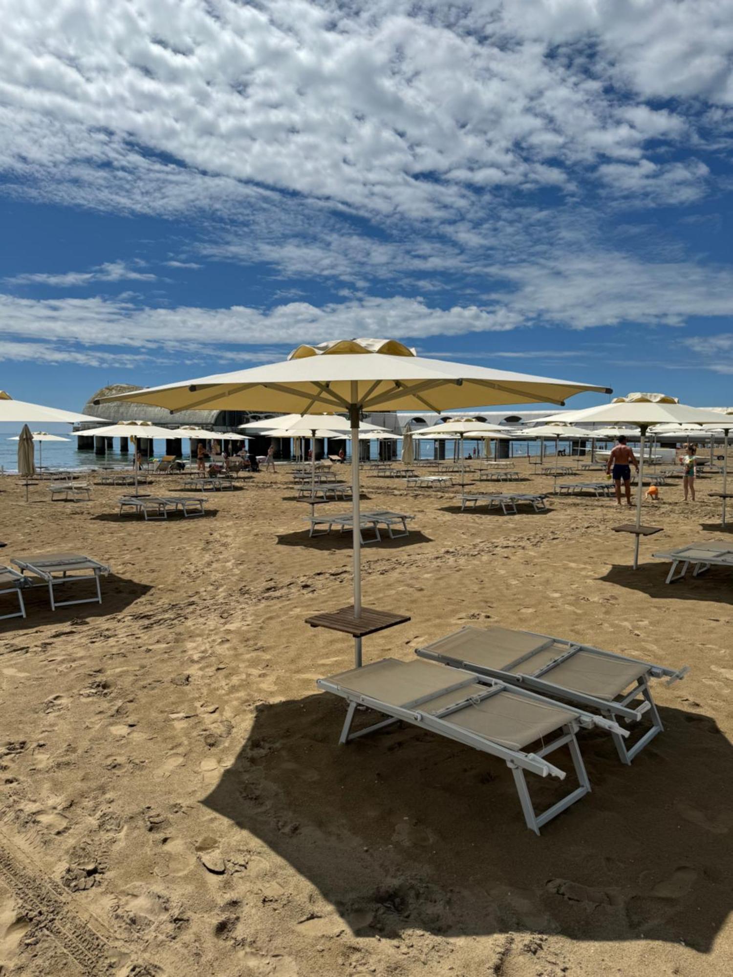 AppArt 21 Lignano Sabbiadoro Exterior foto